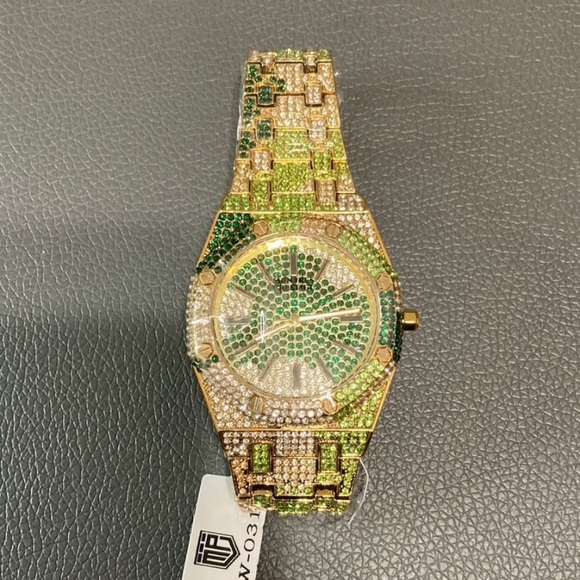 Montres Prestige X
Invicta Men's 42mm, Gold (MPW-0310) - Picture 6 of 7